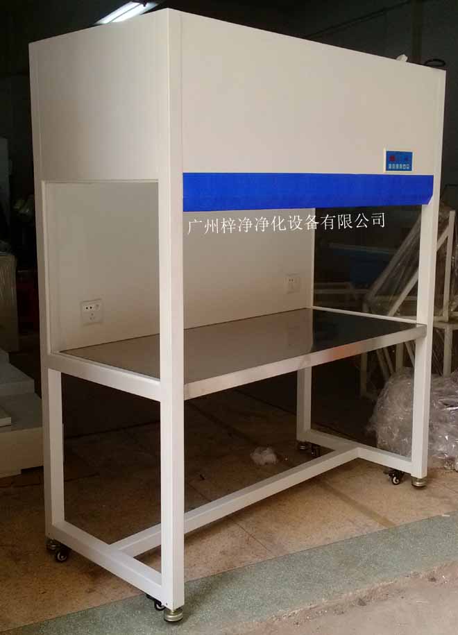 潔凈工作臺,是一種提供局部無塵、無菌工作環境的空氣凈化設備。