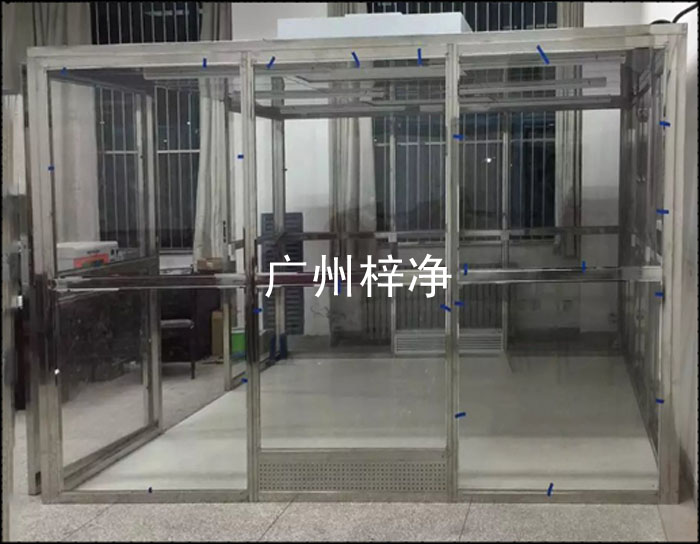 使用百級潔凈棚比較多的客戶，會選用千級潔凈棚，或萬級潔凈棚，少量客戶會選用百級或萬級。