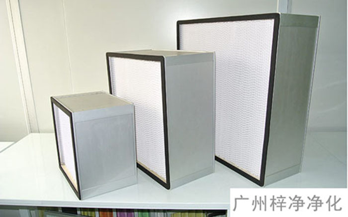 F-S有隔板中效空氣過濾器主要用于制藥、電子、食品廠房中潔凈/空調/通風系統的中級過濾。